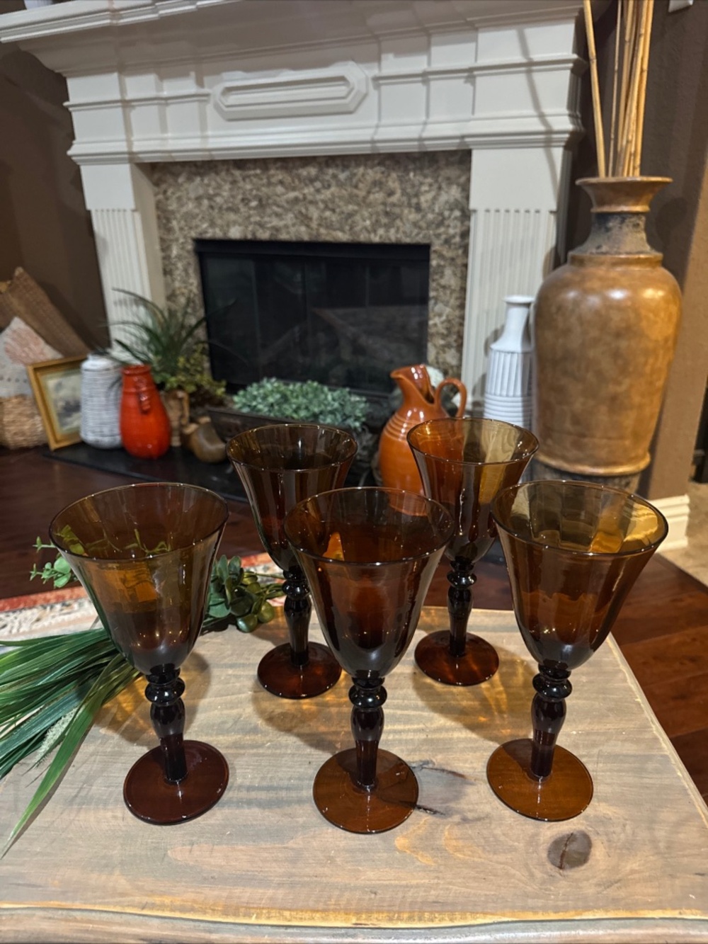 Set Of 5 Vintage Fifth Avenue FIF9 Brown Wine Or Water Glasses Optic